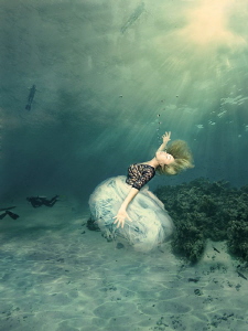 Drowning in the sun by Lucie Drlikova 
